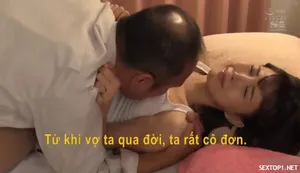 Xuất tinh lên bụng em ghệ xinh dáng nuột