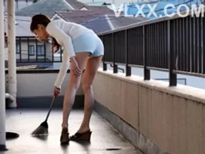 Em thư ký đến nhà xin lỗi vị khách hàng khó tính vì một sai lầm và cái kết