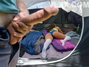 Lộ thêm 2 'phim người lớn' có Trump thủ vai